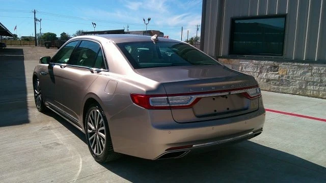 2019 Lincoln Continental 10th Gen - Image 10 of 21