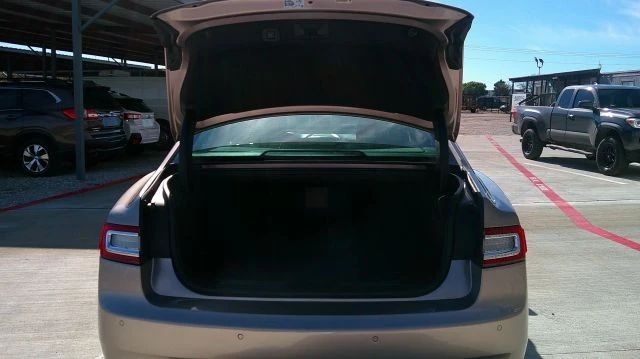 2019 Lincoln Continental 10th Gen - Image 21 of 21