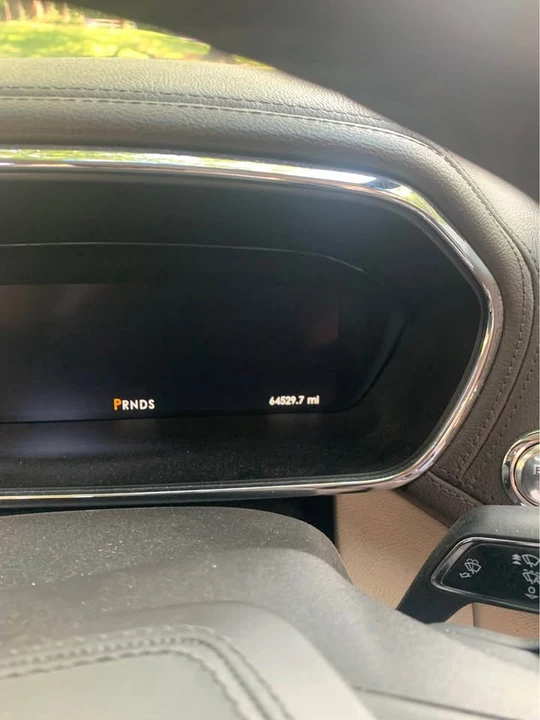 2019 Lincoln Continental 10th Gen - Image 9 of 10