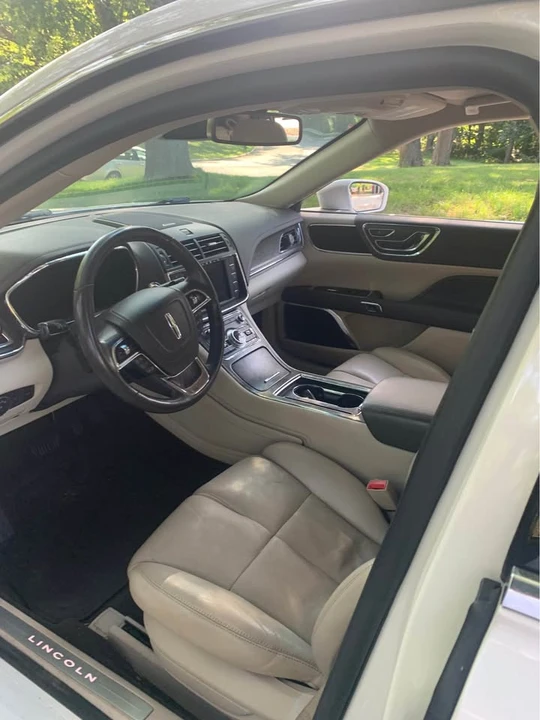 2019 Lincoln Continental 10th Gen - Image 6 of 10