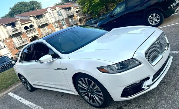 2019 Lincoln Continental Select Sedan 4D