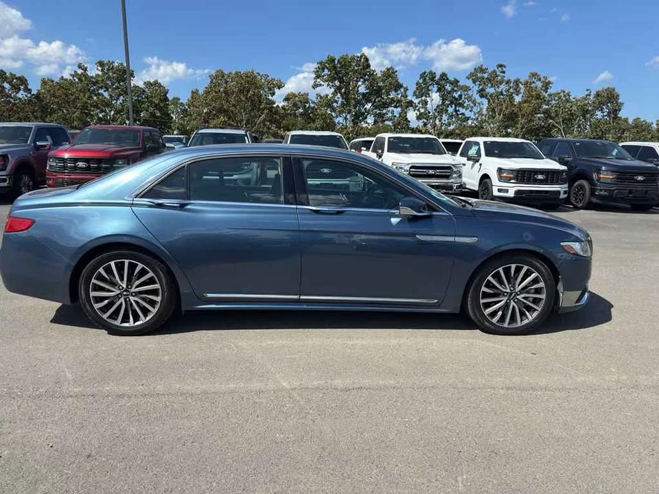 2019 Lincoln Continental 10th Gen - Image 2 of 9