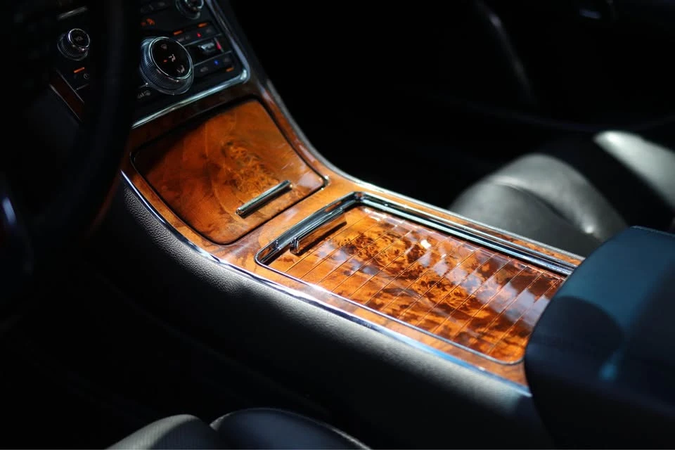 2019 Lincoln Continental 10th Gen - Image 9 of 13