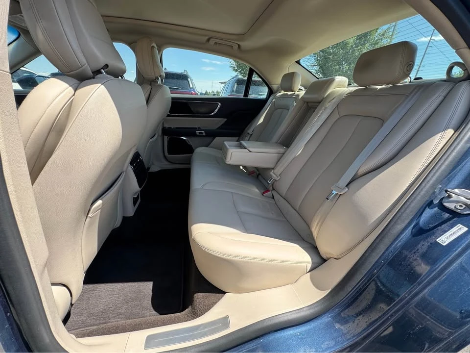 2019 Lincoln Continental 10th Gen - Image 9 of 19