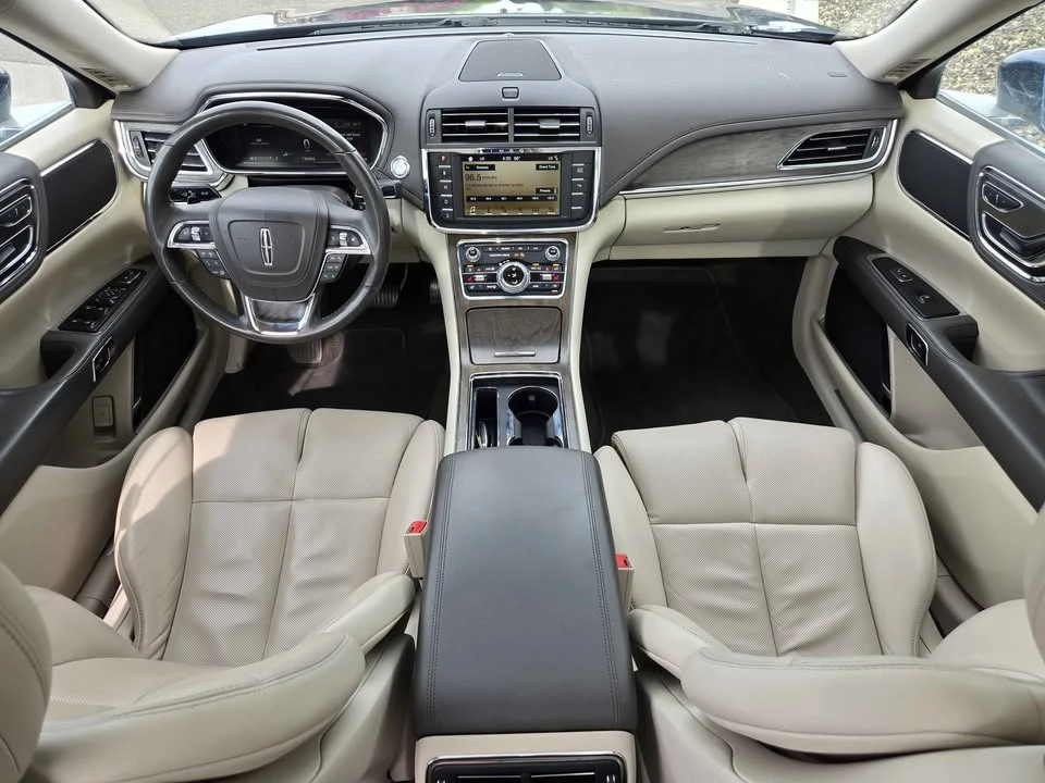 2019 Lincoln Continental 10th Gen - Image 9 of 14