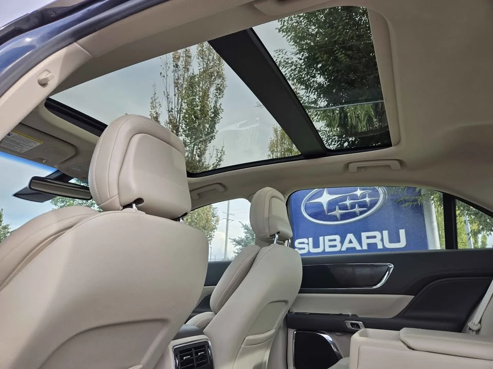 2019 Lincoln Continental 10th Gen - Image 11 of 14