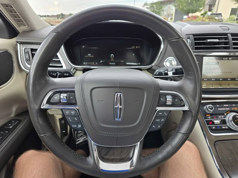 2019 Lincoln Continental 10th Gen - Image 5 of 14