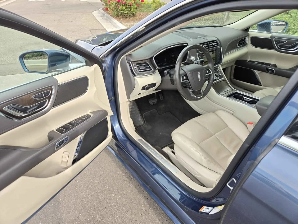 2019 Lincoln Continental 10th Gen - Image 3 of 14