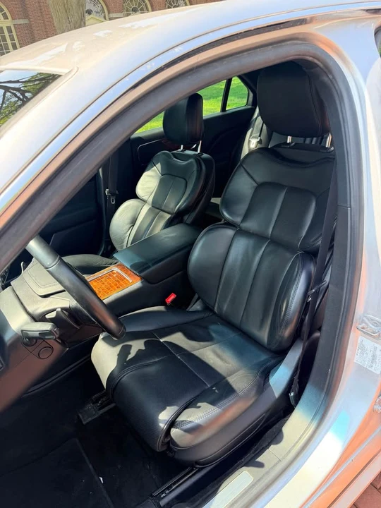 2019 Lincoln Continental 10th Gen - Image 10 of 13
