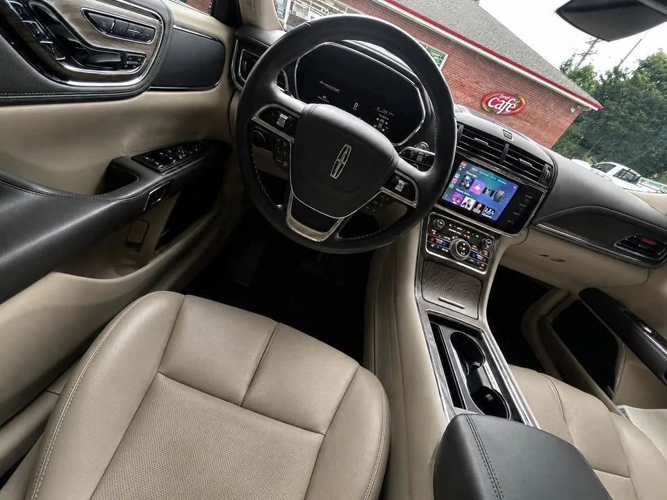 2019 Lincoln Continental 10th Gen - Image 5 of 5