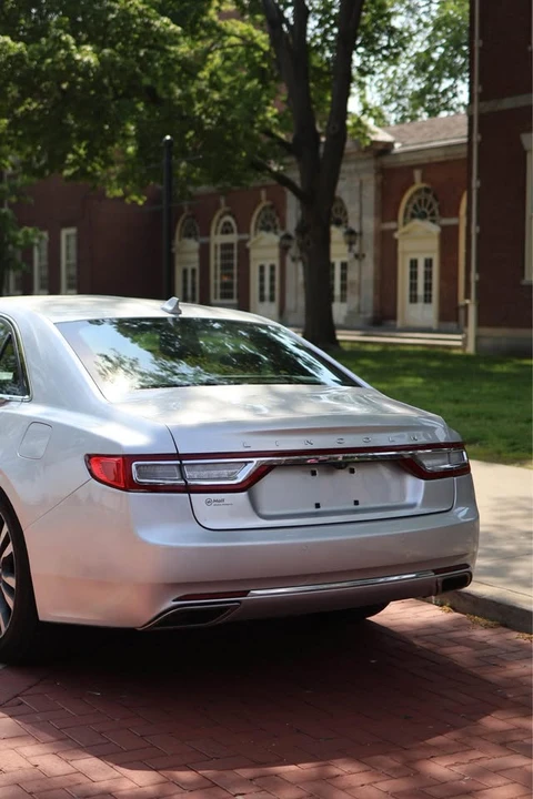 2019 Lincoln Continental 10th Gen - Image 6 of 13