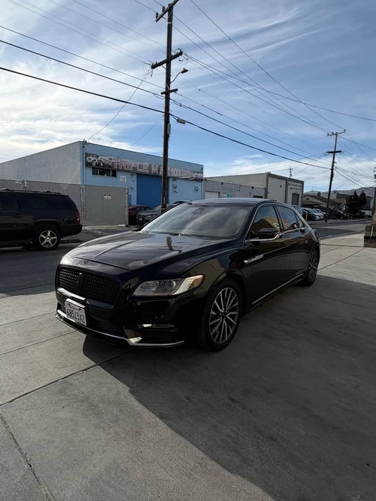 2019 Lincoln Continental 10th Gen - Image 2 of 6