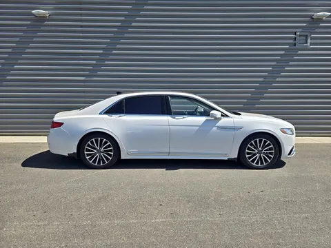 2019 Lincoln Continental Select Sedan 4D