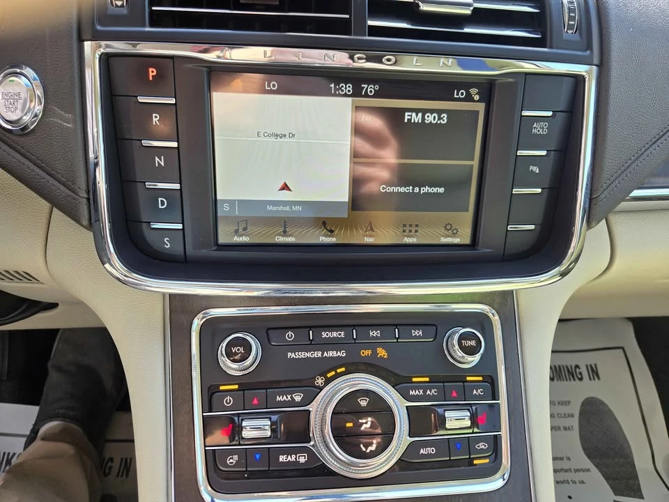 2019 Lincoln Continental 10th Gen - Image 12 of 12