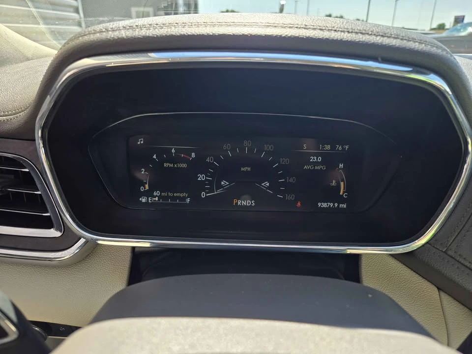 2019 Lincoln Continental 10th Gen - Image 11 of 12