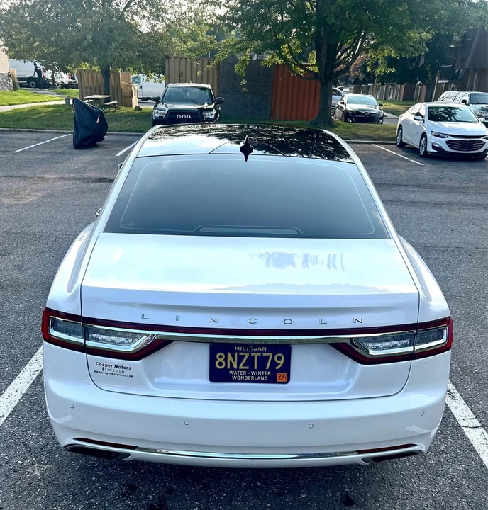 2019 Lincoln Continental 10th Gen - Image 3 of 5