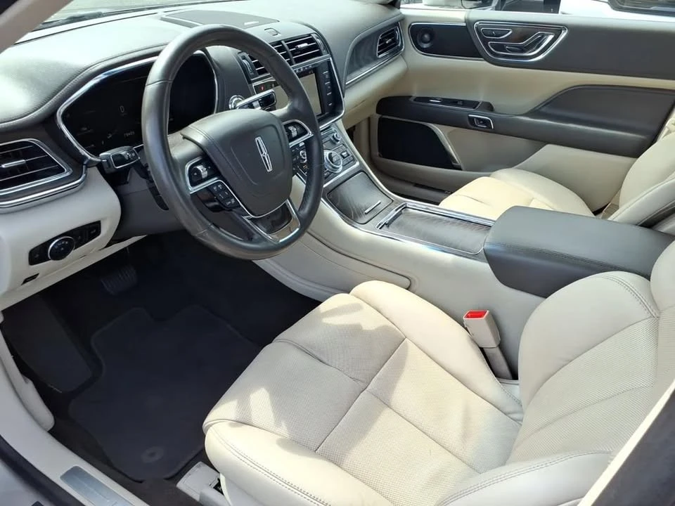 2019 Lincoln Continental 10th Gen - Image 13 of 20