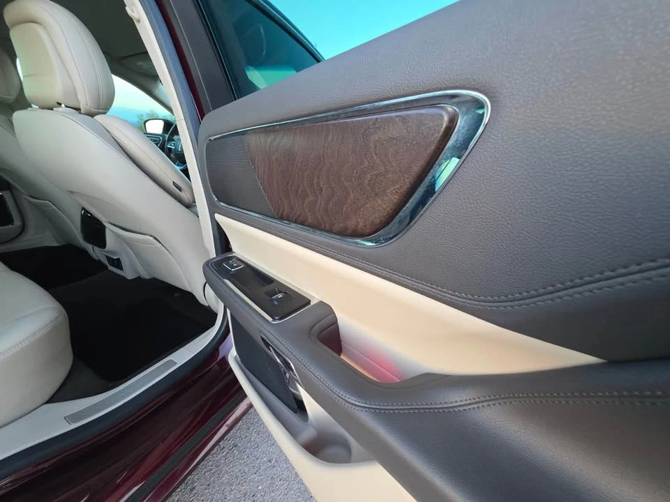 2019 Lincoln Continental 10th Gen - Image 13 of 18