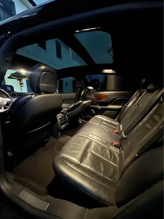 2019 Lincoln Continental 10th Gen - Image 10 of 11
