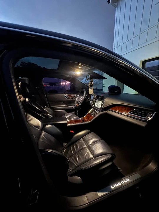 2019 Lincoln Continental 10th Gen - Image 11 of 11