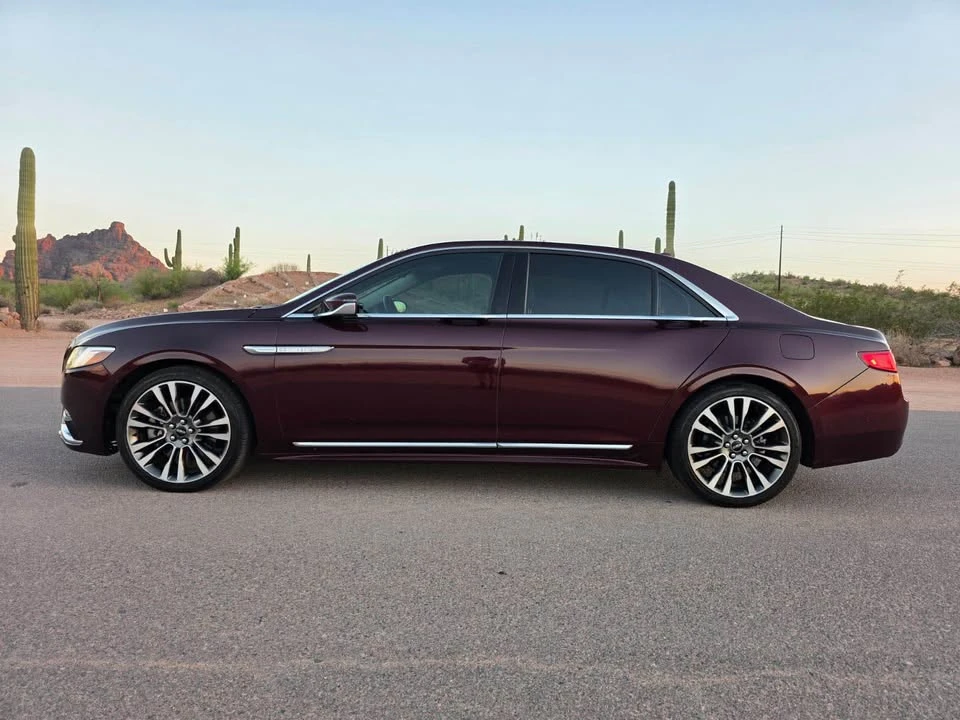 2019 Lincoln Continental 10th Gen - Image 2 of 18