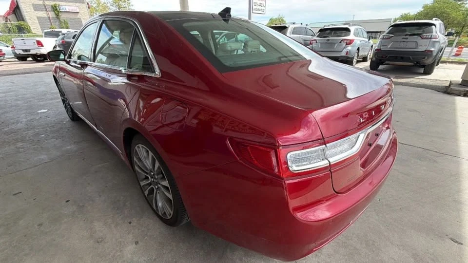 2019 Lincoln Continental 10th Gen - Image 5 of 18