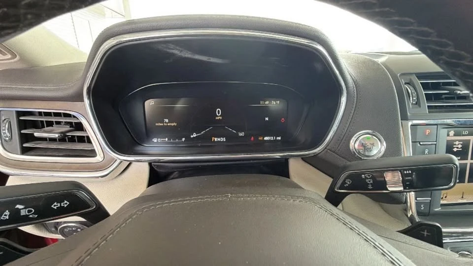 2019 Lincoln Continental 10th Gen - Image 16 of 18