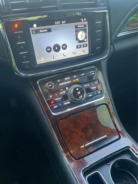 2019 Lincoln Continental 10th Gen - Image 3 of 6