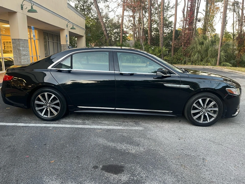 2019 Lincoln Continental 10th Gen - Image 3 of 12