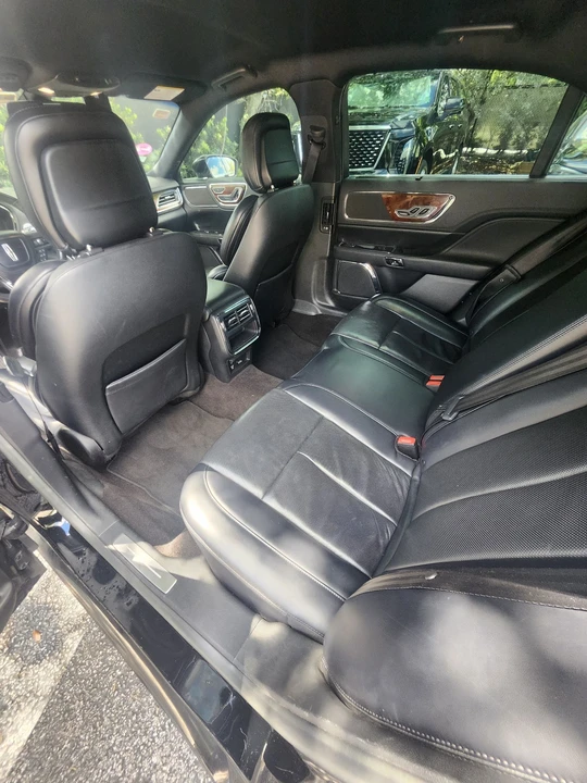 2019 Lincoln Continental 10th Gen - Image 10 of 13