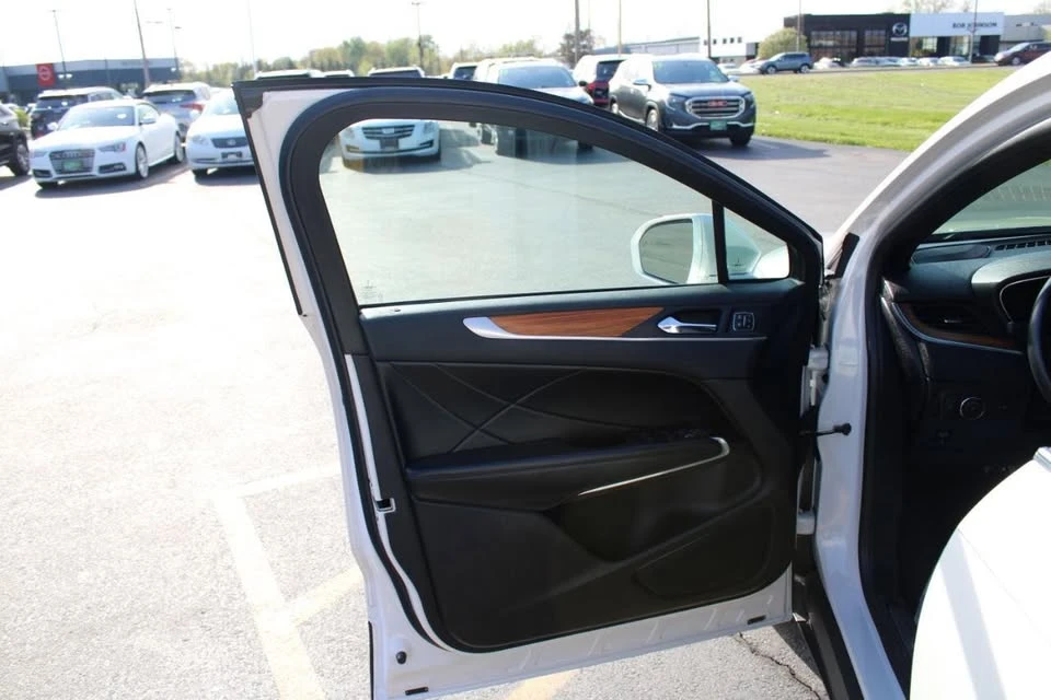 2019 Lincoln MKC - Image 15 of 20
