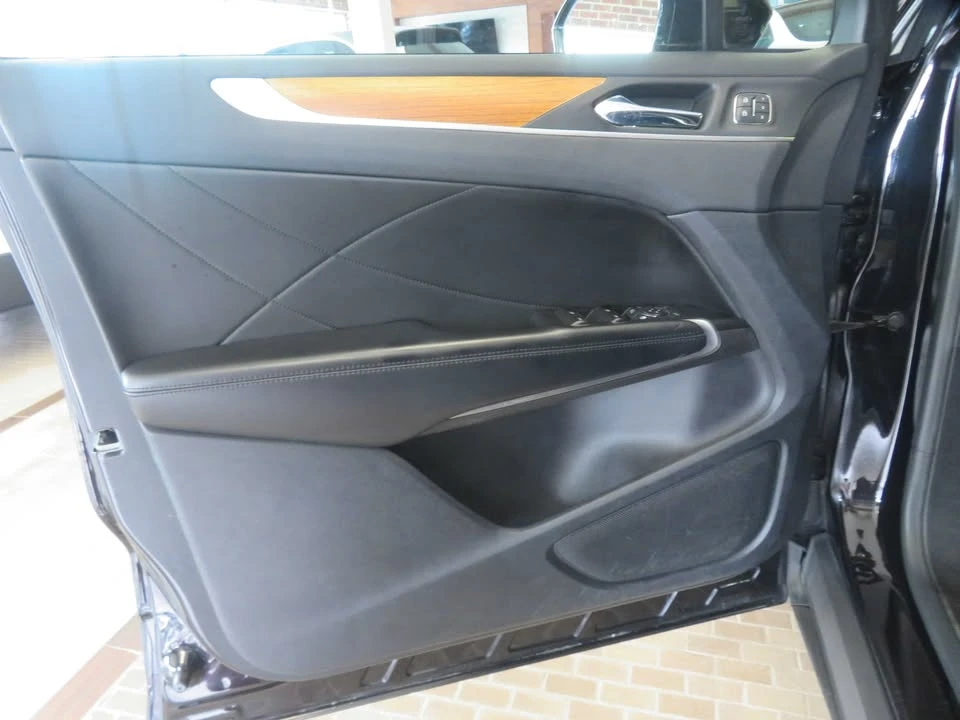2019 Lincoln MKC - Image 13 of 20