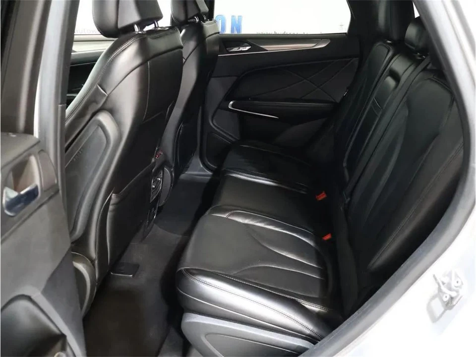 2019 Lincoln MKC - Image 26 of 31