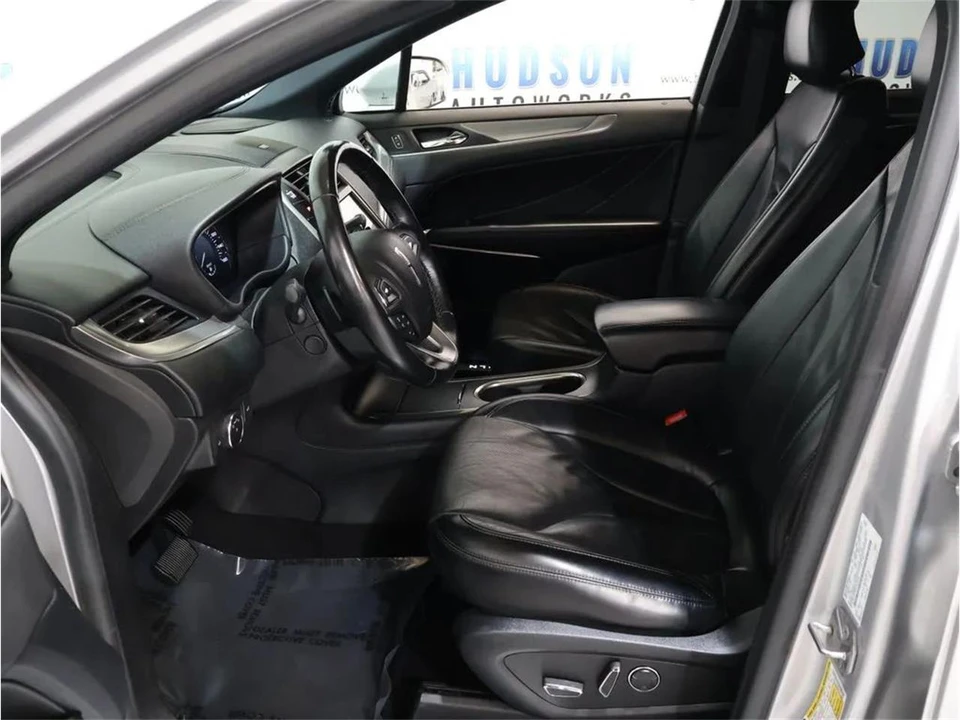 2019 Lincoln MKC - Image 14 of 31