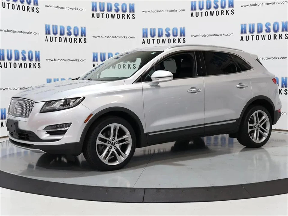 2019 Lincoln MKC - Image 2 of 31