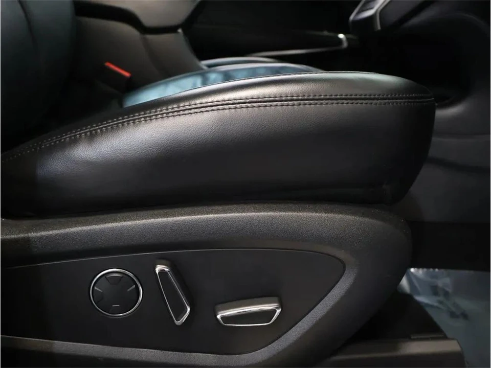 2019 Lincoln MKC - Image 30 of 31