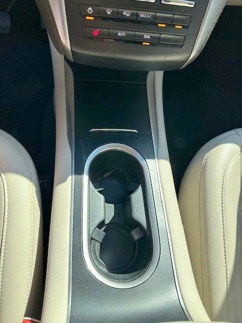 2019 Lincoln MKC - Image 17 of 21