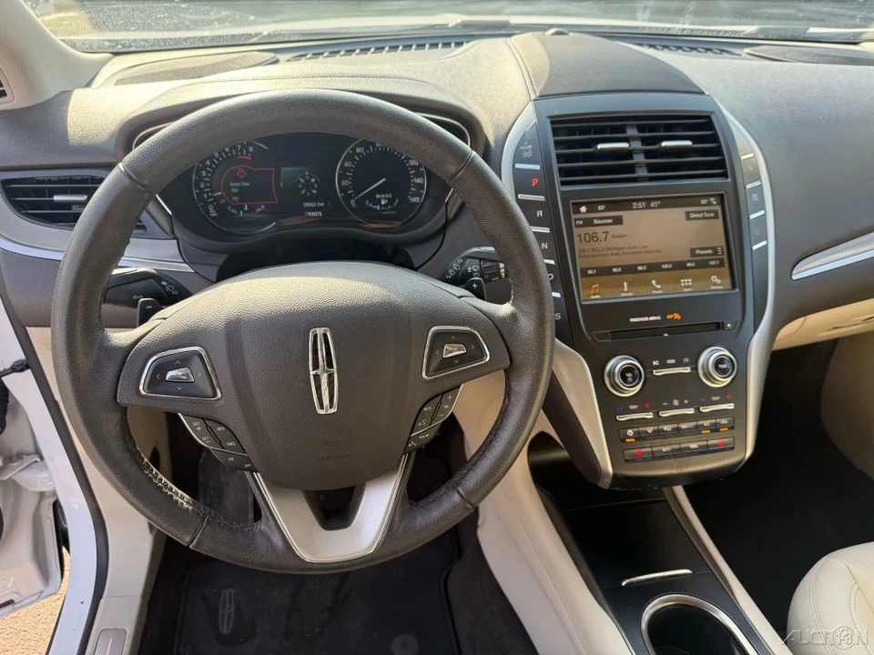 2019 Lincoln MKC - Image 17 of 21