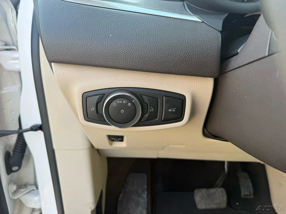 2019 Lincoln MKC - Image 20 of 21