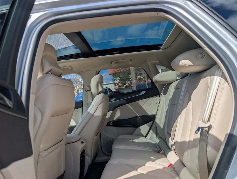 2019 Lincoln MKC - Image 12 of 21