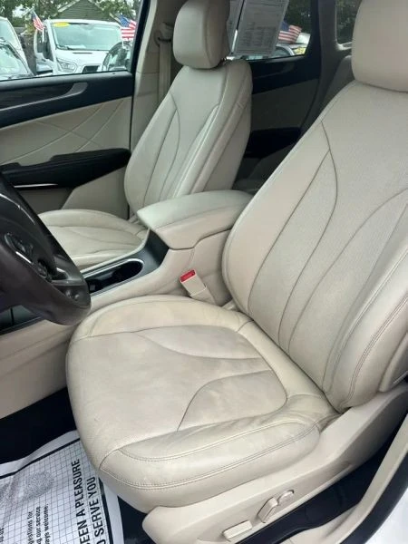 2019 Lincoln MKC - Image 10 of 12