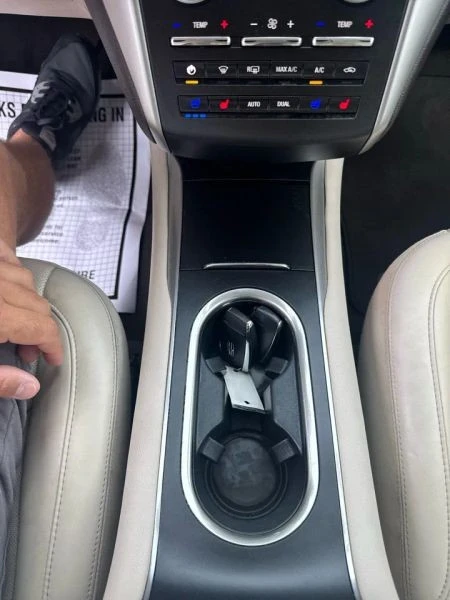 2019 Lincoln MKC - Image 12 of 12