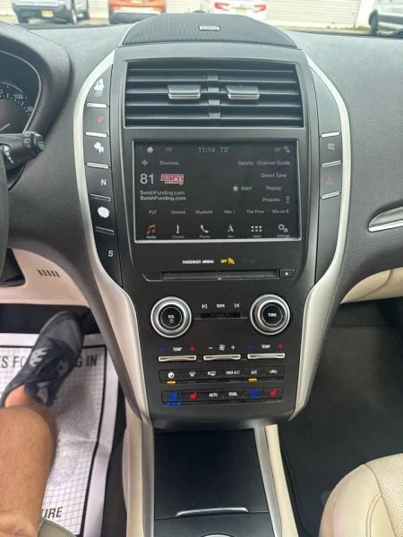 2019 Lincoln MKC - Image 11 of 12