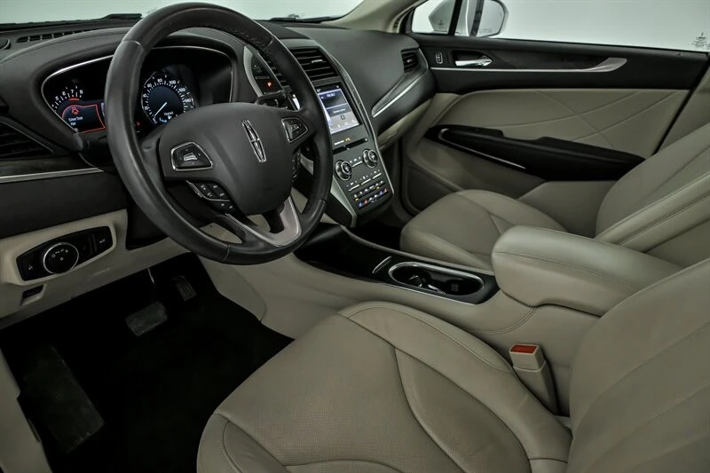 2019 Lincoln MKC - Image 17 of 31