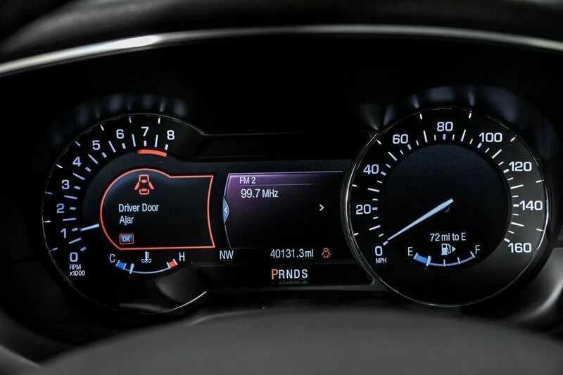 2019 Lincoln MKC - Image 24 of 31