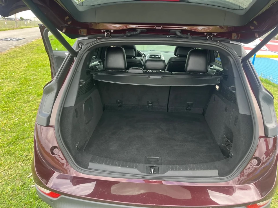 2019 Lincoln MKC - Image 8 of 31
