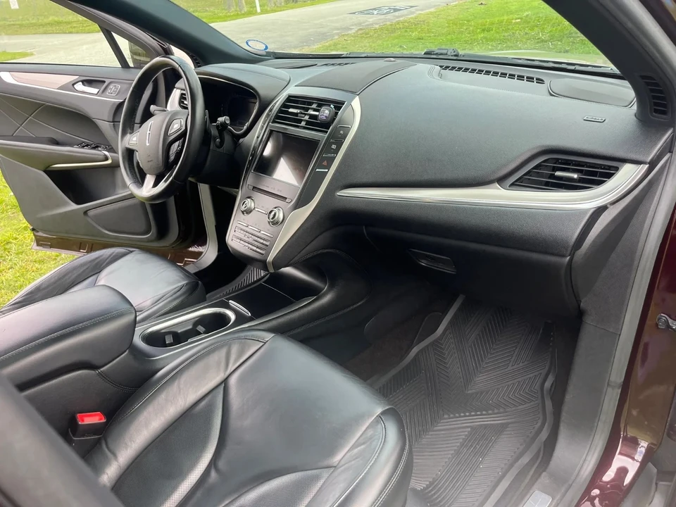 2019 Lincoln MKC - Image 12 of 31