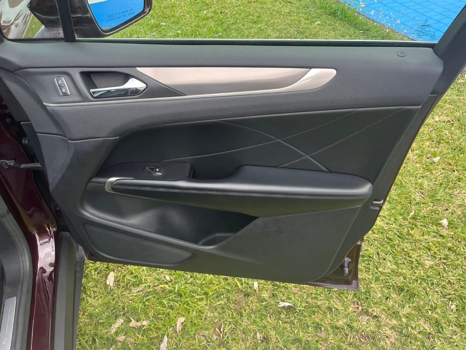 2019 Lincoln MKC - Image 10 of 31