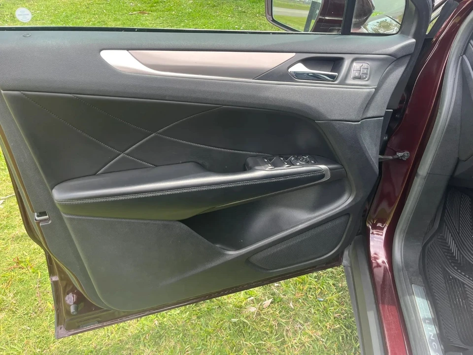 2019 Lincoln MKC - Image 28 of 31
