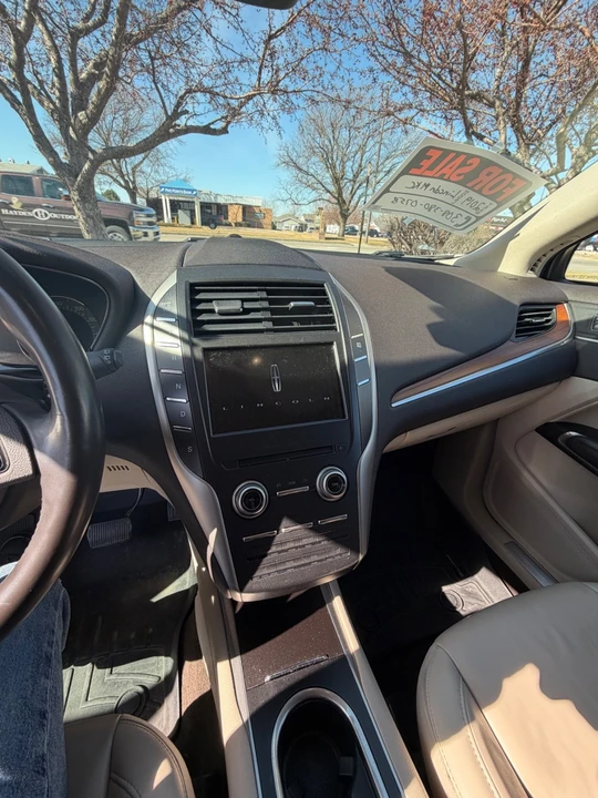 2019 Lincoln MKC - Image 17 of 18